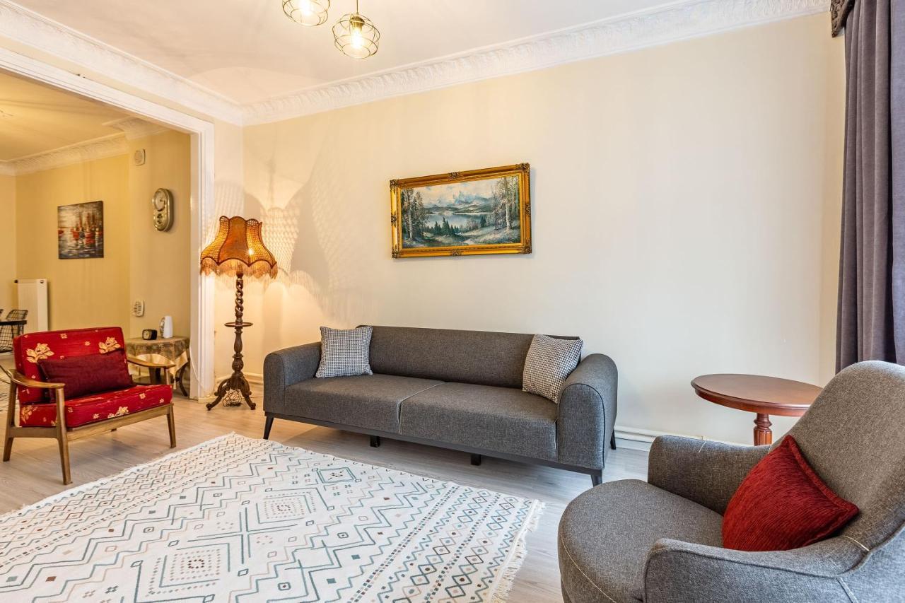 Charming Apartment Surrounded By Vibrant Attractions In Kadikoy 이스탄불 외부 사진