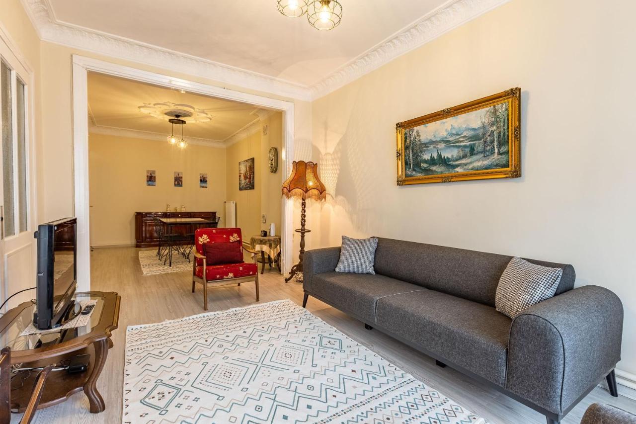 Charming Apartment Surrounded By Vibrant Attractions In Kadikoy 이스탄불 외부 사진